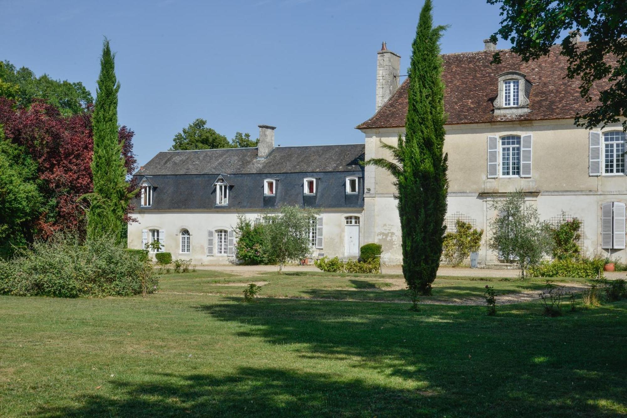 Petit Gite De Villecomte Sainte-Solange Exterior foto