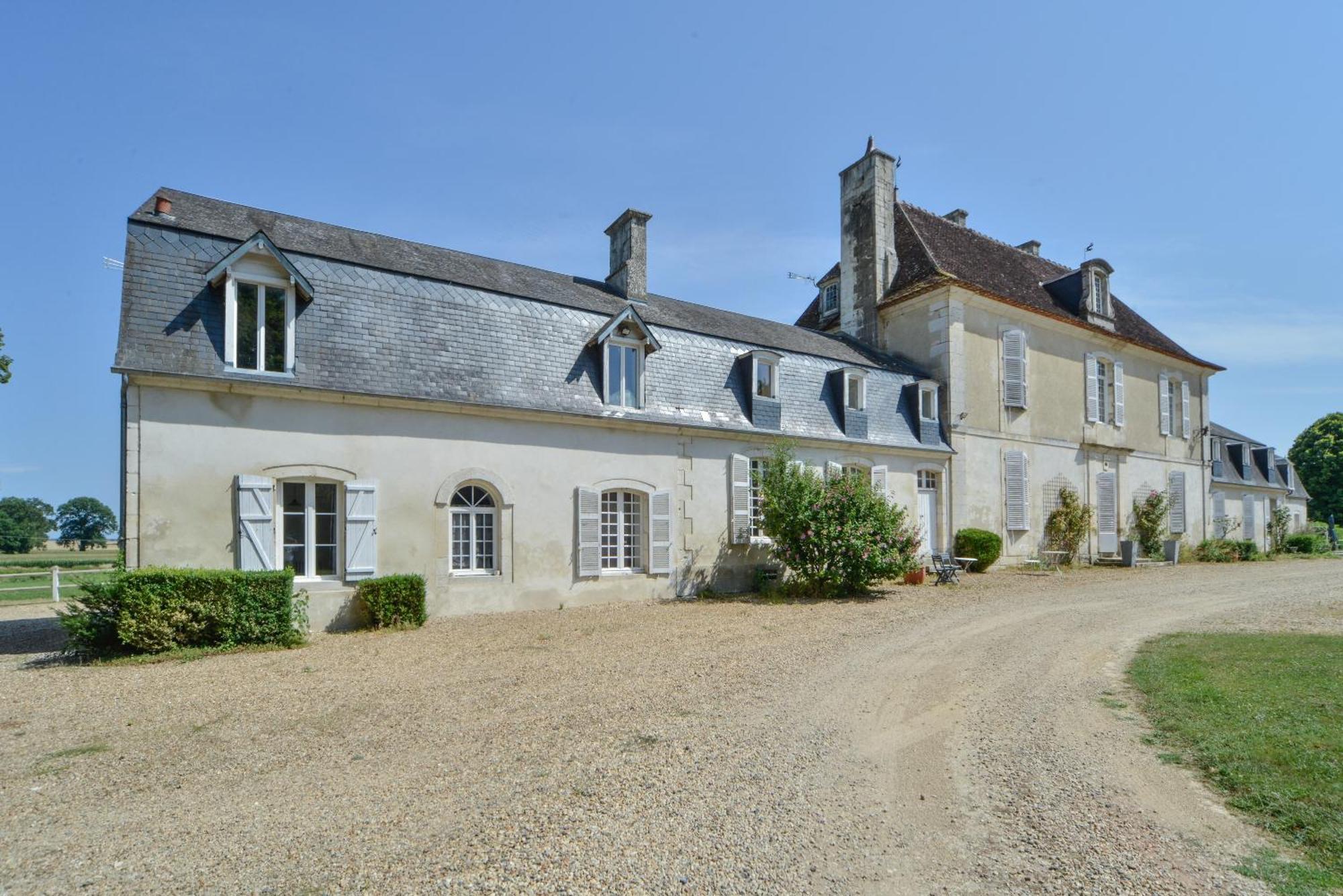 Petit Gite De Villecomte Sainte-Solange Exterior foto